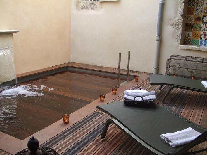 Chambre d’hôte pour 12 personnes, avec piscine et jacuzzi ainsi que terrasse et sauna dans le Gers - 2