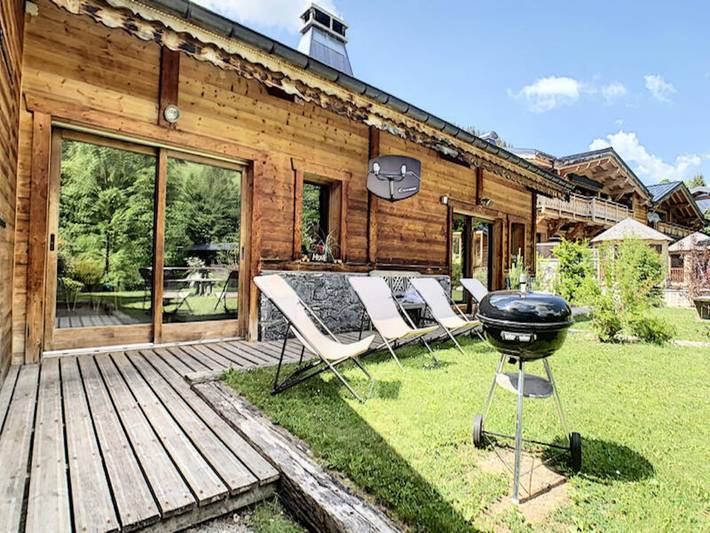 Chalet pour 10 personnes, avec jardin ainsi que jacuzzi et sauna, adapté aux familles à Les Gets - 4