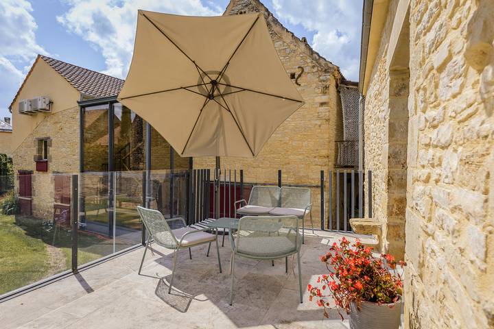 Gîte pour 8 personnes, avec jacuzzi ainsi que sauna et piscine à Dégagnac - 4