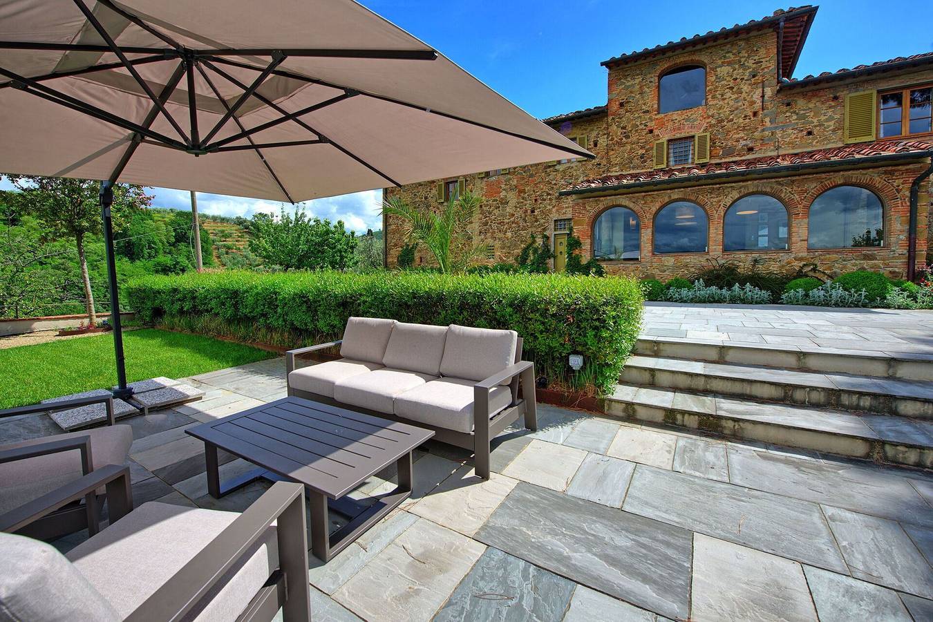 Villa für 14 Personen mit Terrasse in Serravalle Pistoiese, Pistoia Provinz