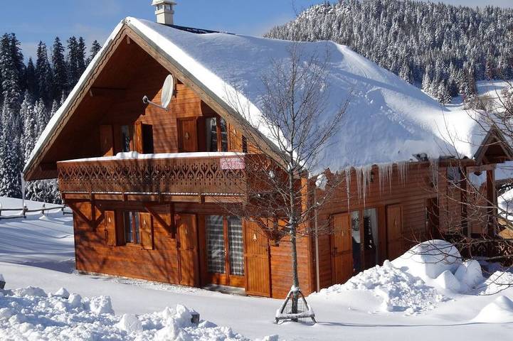 Gîte pour 15 personnes, avec Balcon et Jardin à Villard-de-Lans