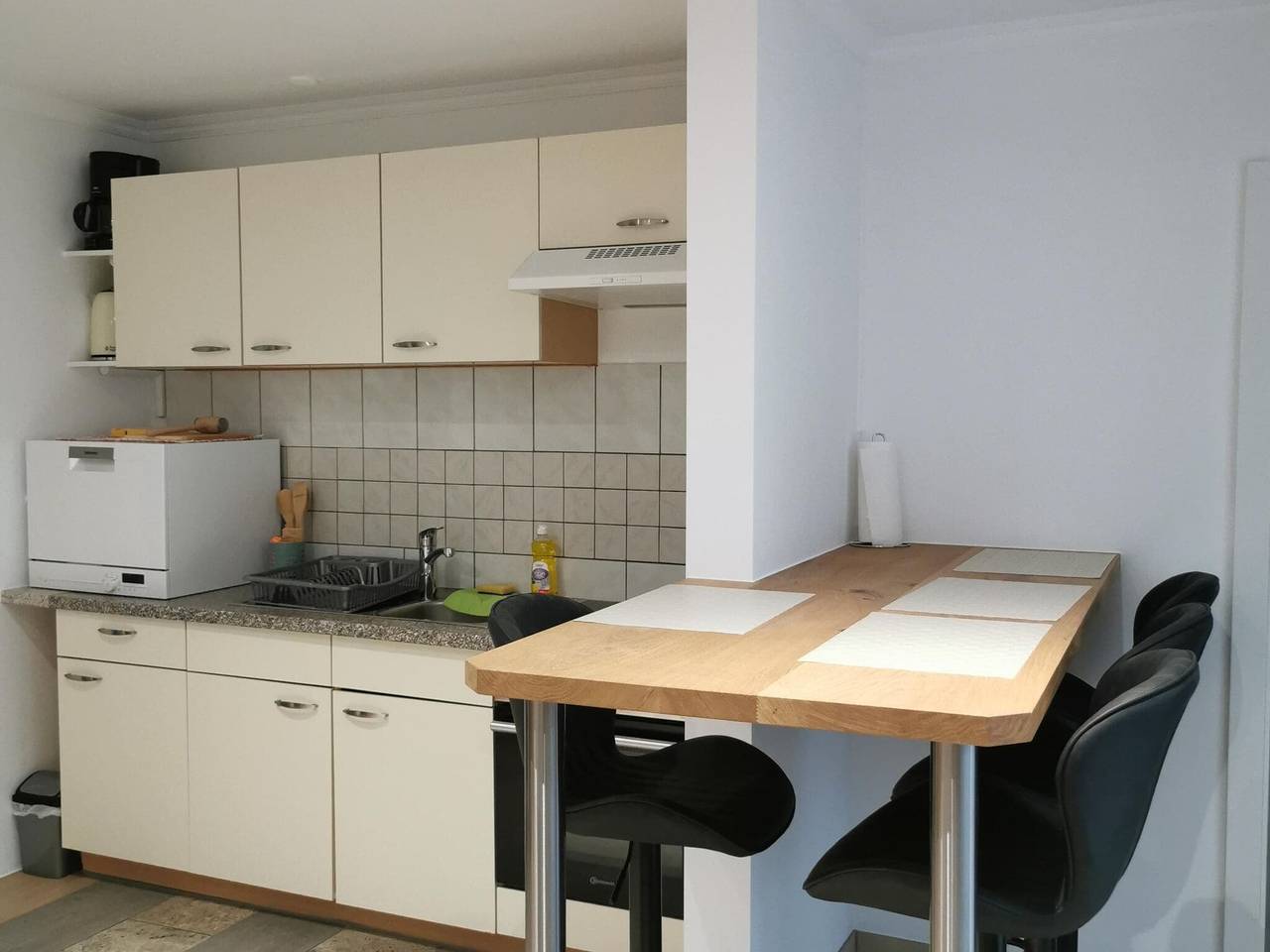 Geheel appartement, Appartement in Oetz bij Skilift in Stubai Alps, Oetz