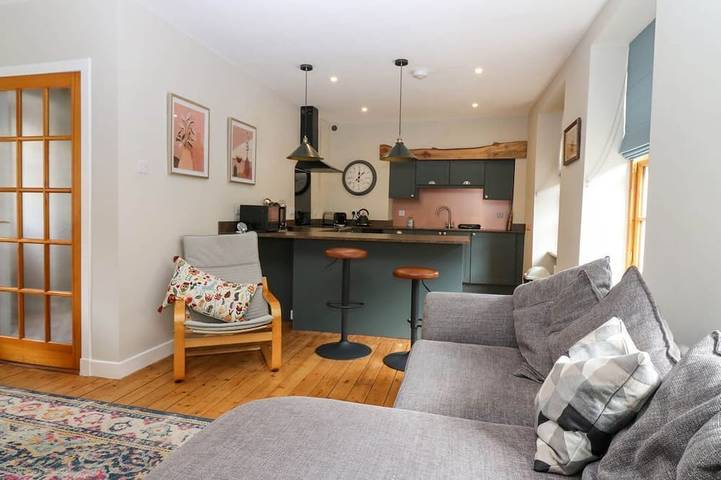 Log cabin for 4 people, with garden in Jedburgh