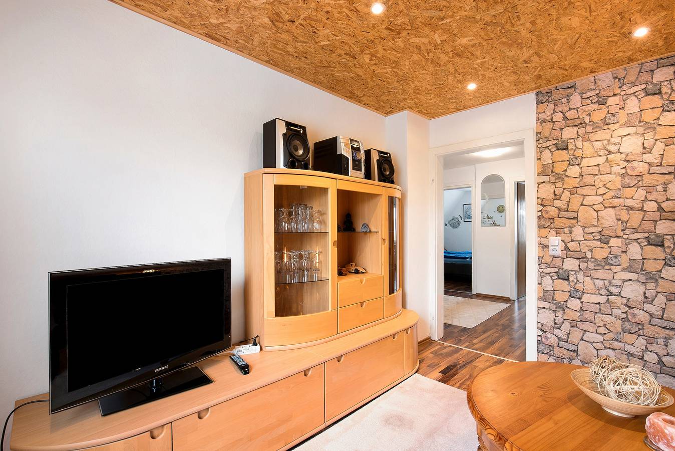 Entire apartment, Apartment 'Ferienwohnung Nickel' with Wi-Fi in Gemünden am Main, Spessart-Mainland