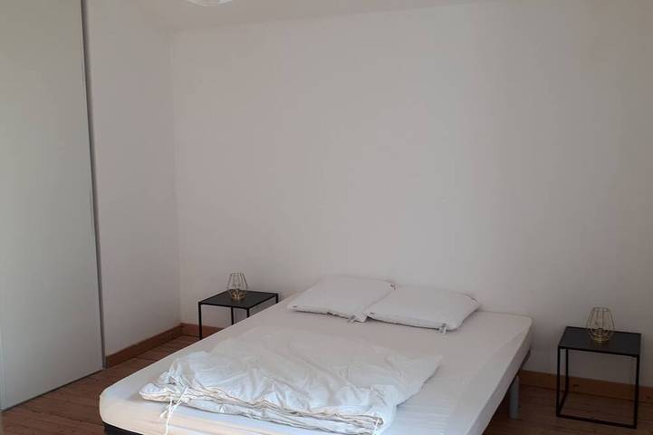 Gîte pour 8 personnes à Feneu - 2