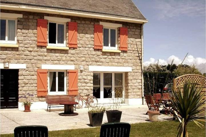 Location de vacances pour 6 personnes, avec jardin dans Plage Pors Carn