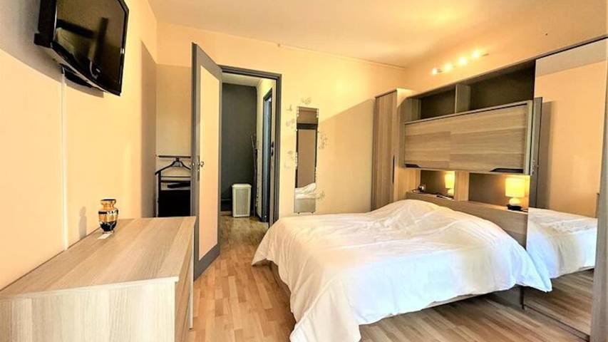 Gîte pour 5 personnes, avec balcon dans Casino de Greoux les Bains - 3