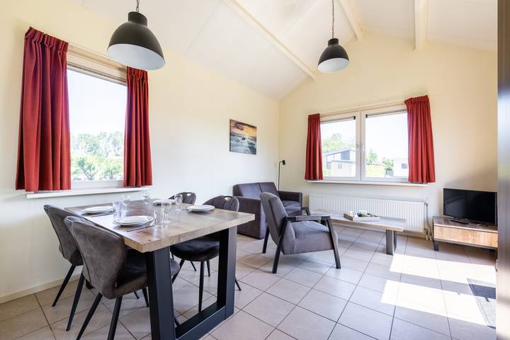 Chalet für 3 Personen, mit Garten und Terrasse in Wervershoof - 2