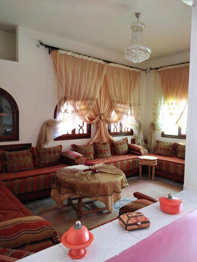 Location de vacances pour 7 personnes, avec piscine ainsi que balcon et jardin à Ouarzazate - 4