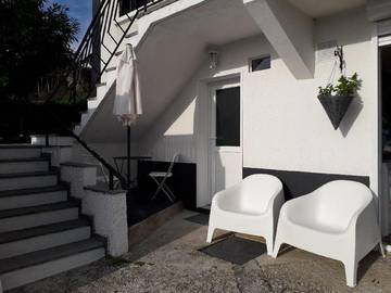 Maison d’hôte pour 2 personnes, avec jardin dans l' Ain