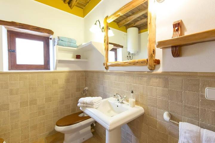 Gemütliche Finca in Santa Gertrudis - Ideal für Familien und Gruppen in Santa Gertrudis de Fruitera, Santa Eulària des Riu