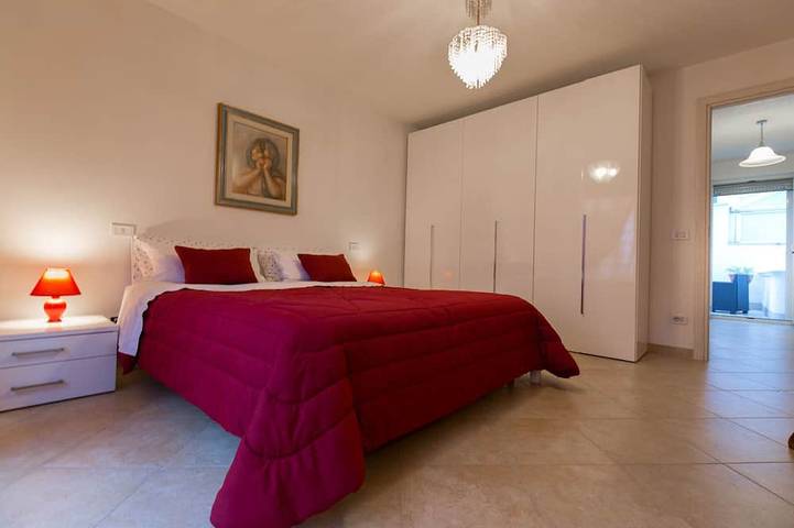 Appartement entier, Sur les toits: appartement confortable et moderne avec espace extérieur in Carovigno, Salento