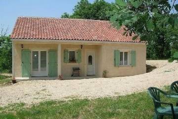 Gîte pour 6 personnes, avec jardin dans Les Pechs-du-Vers