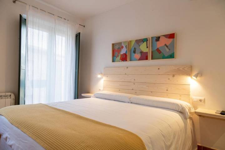 Hôtel pour 3 personnes, avec Terrasse à Besalú
