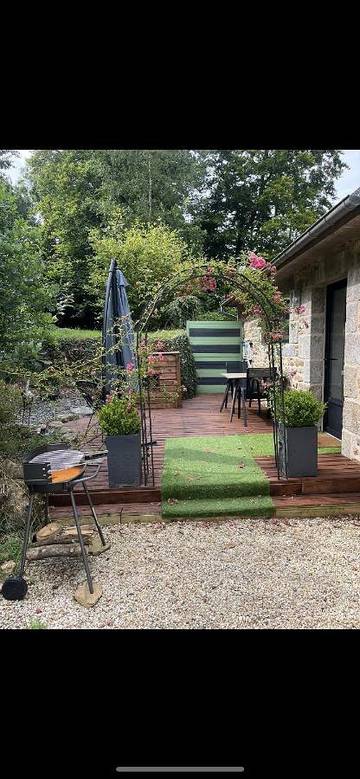 Gîte pour 2 personnes, avec terrasse à Plaintel