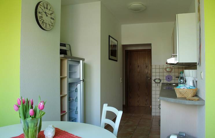 Ganze Ferienwohnung, Ferienwohnung Wandelt - Fw mit 2 Schlafz., 1 komb. Wohn-/Schlafz., Küche, Du+Wc, 1-5 P., 60 m², 2. Et. in Arnstadt, Thüringer Kernland