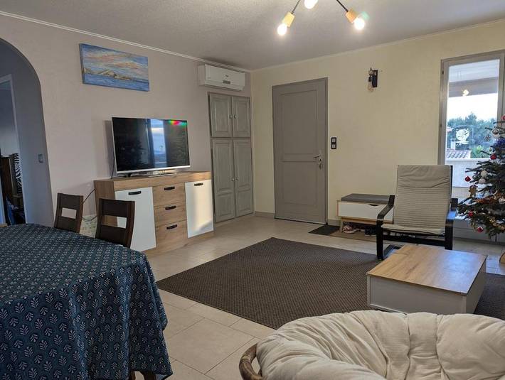 Location de vacances pour 4 personnes, avec jardin et vue à La Fare-les-Oliviers - 3