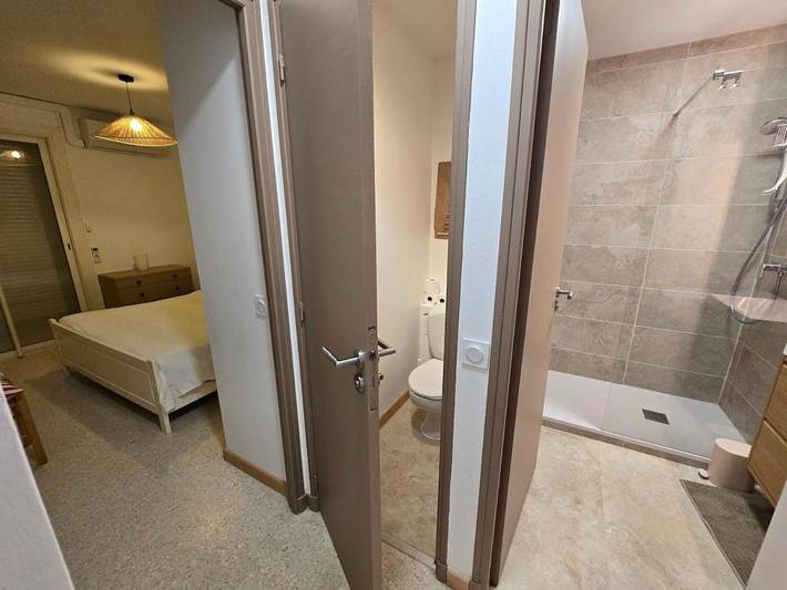 Gîte pour 4 personnes, avec Balcon ainsi que Terrasse et Vue dans Plage De Sainte Claire - 2