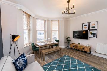 Apartment for 6 People in Bournemouth, South West England, Photo 3