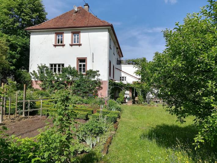 Entire apartment, Apartment 'Ludwig Im Künstlerhaus' with Private Garden and Wi-Fi in Lemberg (Palatinate), Landkreis Südwestpfalz