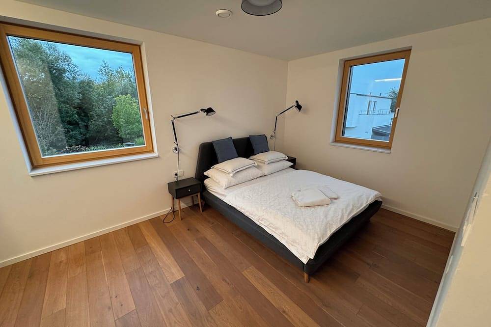 Your perfect getaway - stylish eco-passive villa near Bratislava and near forest in Bratislava und Umgebung