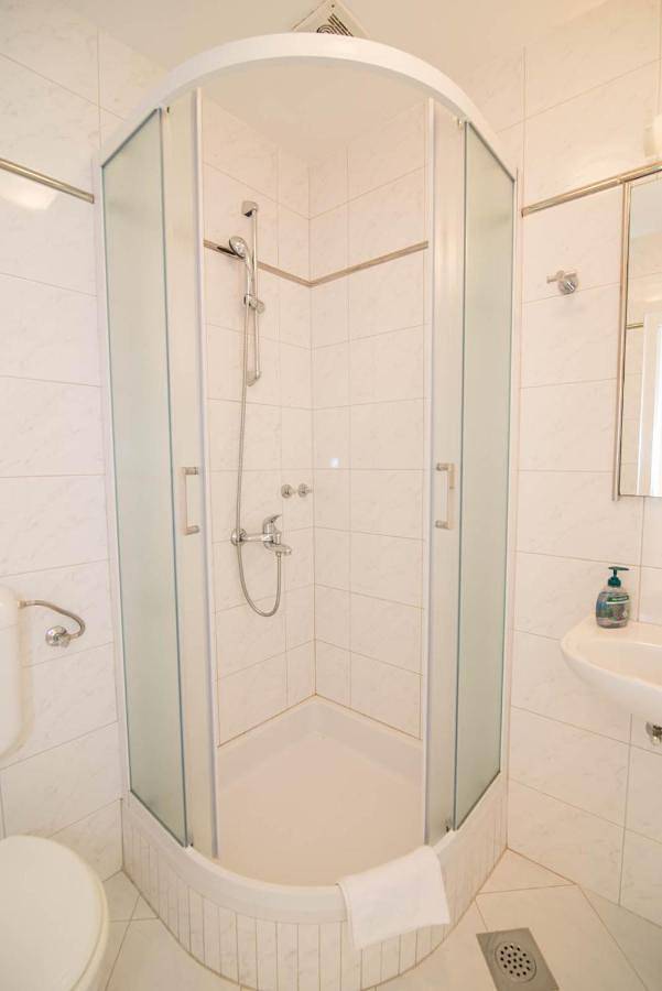 Villa pour 4 personnes, avec jardin, animaux acceptés à Mali Losinj - 3