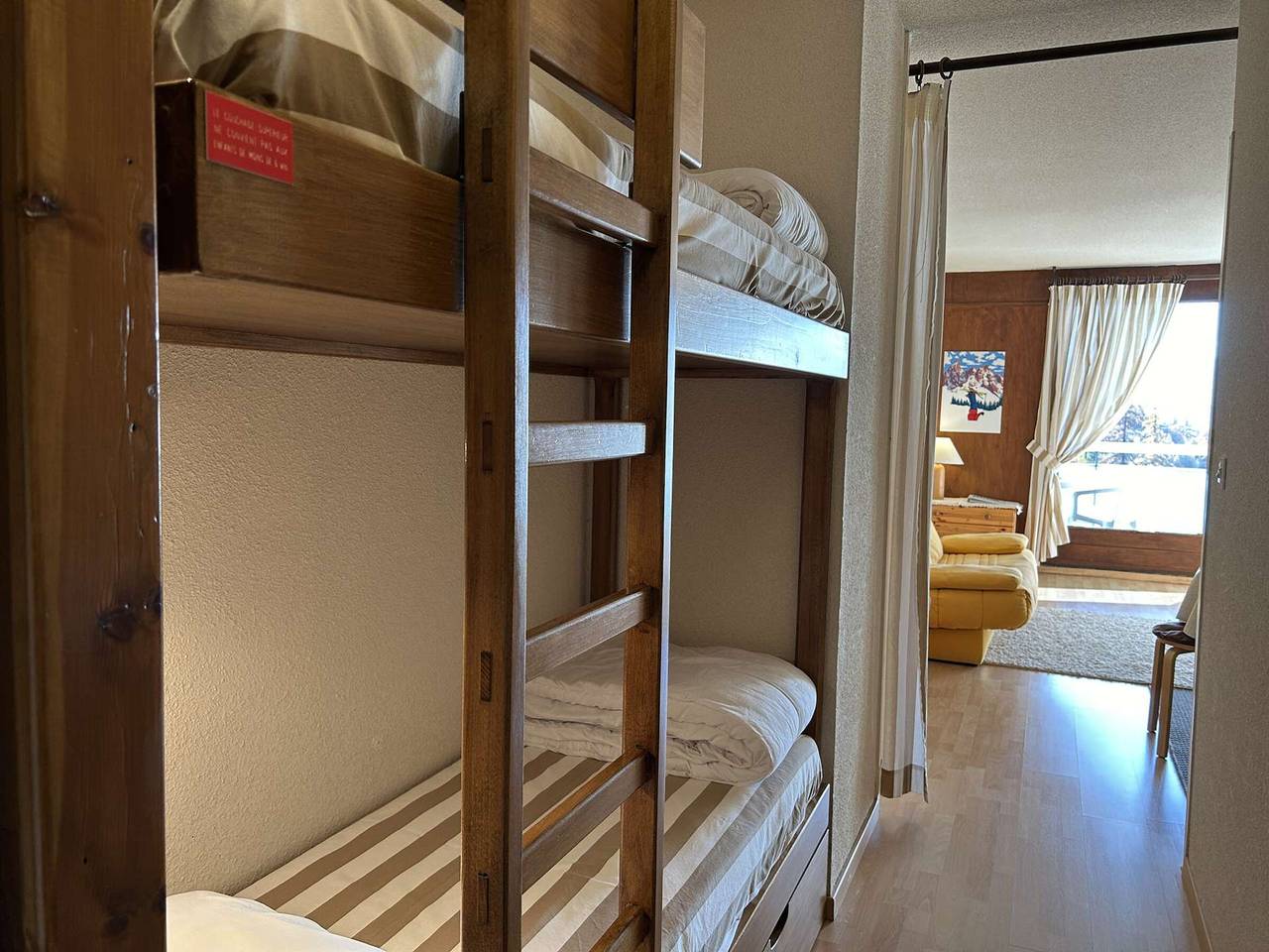 Appartement entier, Studio montagne 4 pers. avec balcon, pistes à 100m, parking, local à skis - Montgenèvre in Montgenèvre, Région de Briançon