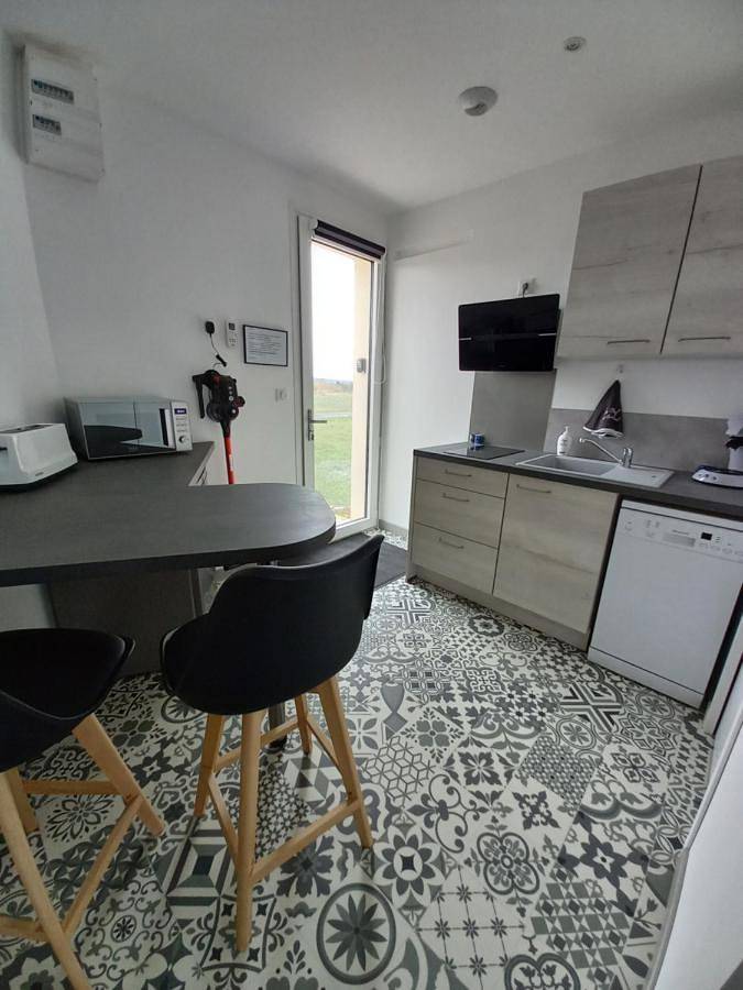 Gîte pour 2 personnes, avec terrasse et jardin à Saint-Claude-de-Diray