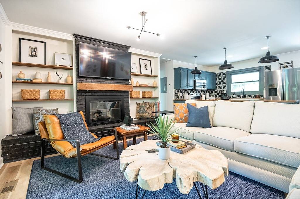 Chic Cricket Cottage | 3 Bed, 2 Bath in Lake Martin