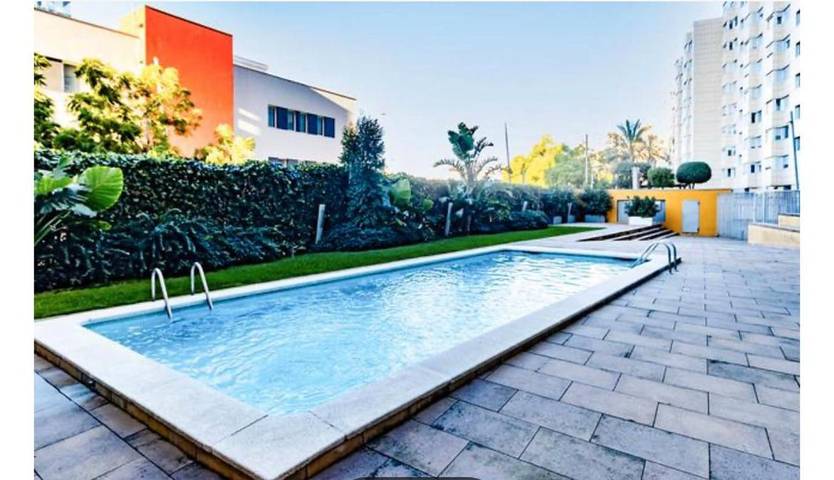 Apartamento de vacaciones para 5 personas, con piscina y balcón - 1