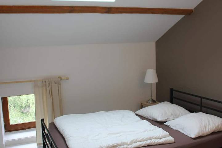 Location de vacances pour 8 personnes, avec jardin à Saint-Genès-Champanelle - 4