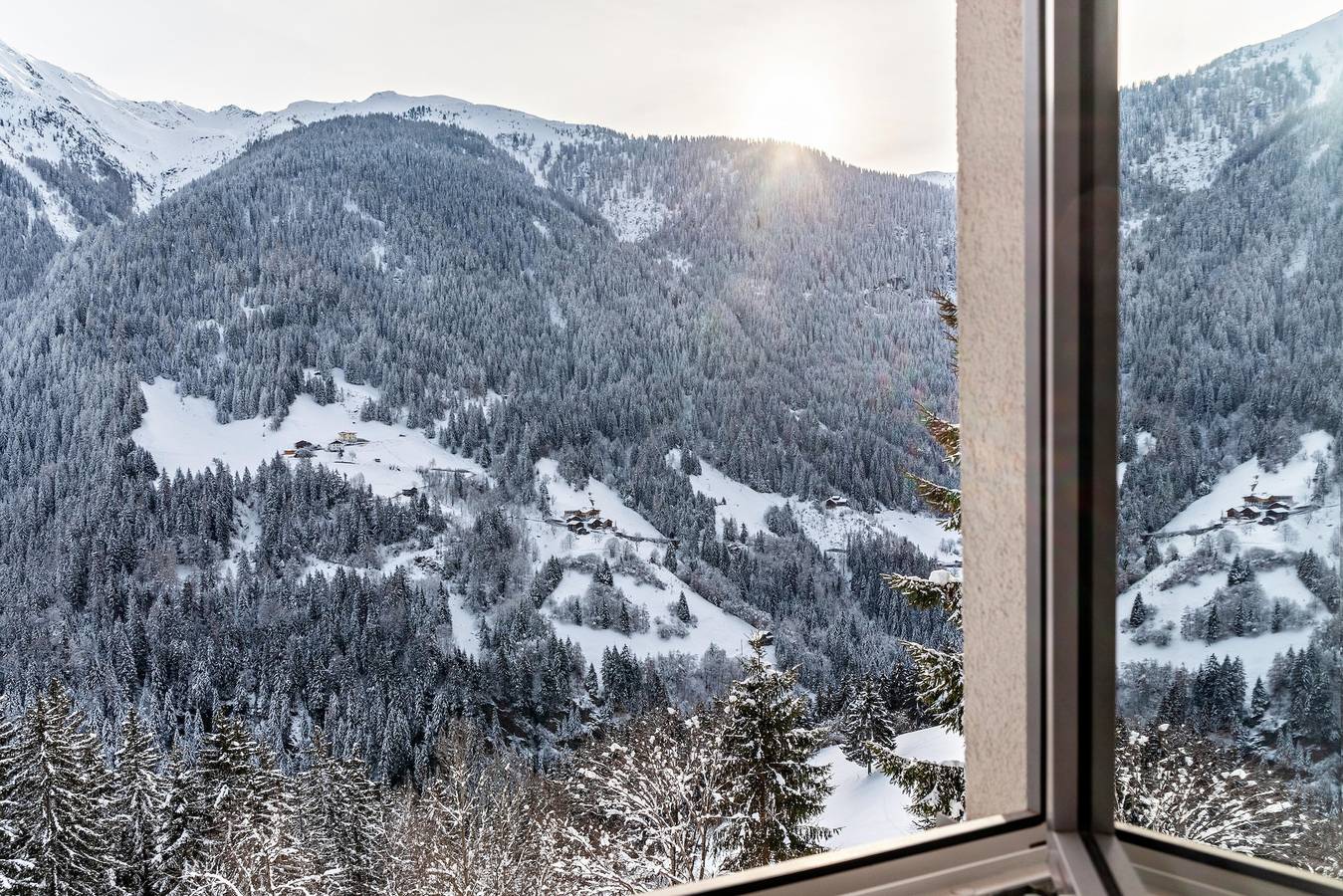 Entire apartment, Holiday Apartment "Erna" with Mountain View, Shared Terrace & Wi-Fi in Kappl, Verwall mountains