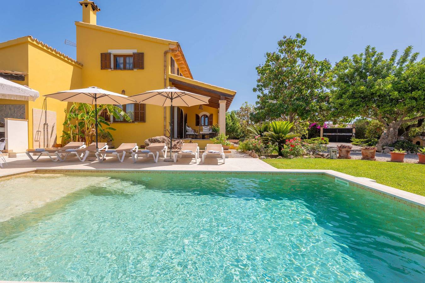 Sa Tanqueta - Magnificent villa with private pool and free Wi-Fi on the outskirts of Inca in Inca, Majorca Center