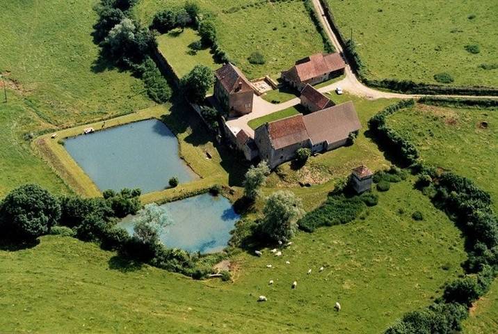 Gîte pour 13 personnes, avec jardin dans Saône-et-Loire - 3