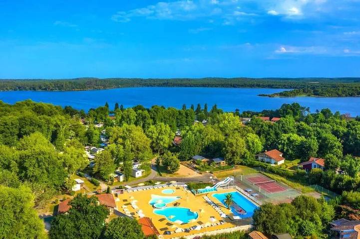 Camping pour 4 personnes à Aureilhan