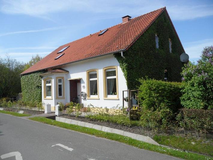 Ferienwohnung für 4 Personen, mit Terrasse und Garten sowie Ausblick in Bockhorn