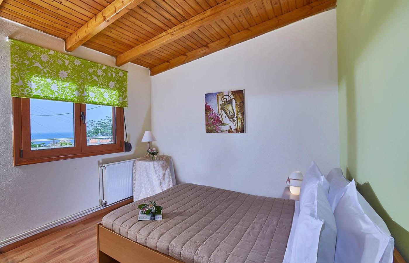 Appartement entier, Stylish pool side apartment with stunning sea view – Ru in Lygaria, Achlada