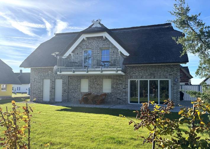 Ferienwohnung für 2 Personen, mit Ausblick und Seeblick sowie Balkon in Poseritz
