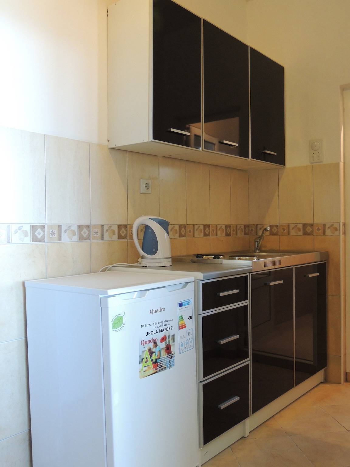 Ganze Wohnung, Komfortable Wohnung in Ulcinj mit Meerblick und Garten in Ulcinj, Opština Ulcinj