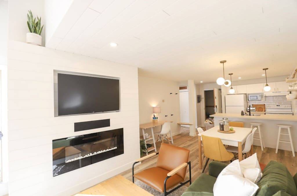 Ganze Wohnung, Trappers Delight - ski in, ski out paradise newly renovated near the Toby chair. in Panorama