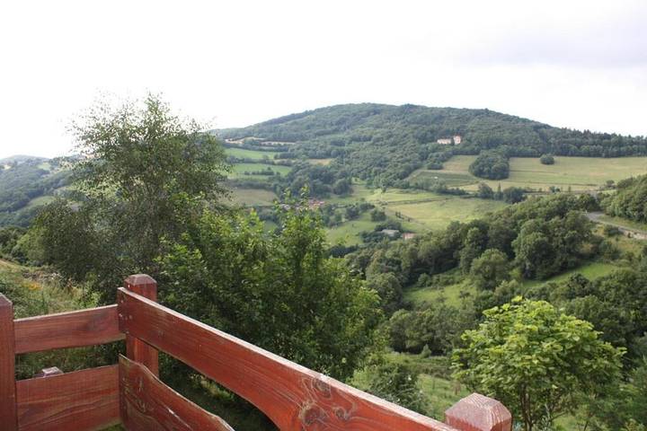Location de vacances pour 2 personnes, avec terrasse et jardin à Yzeron - 4
