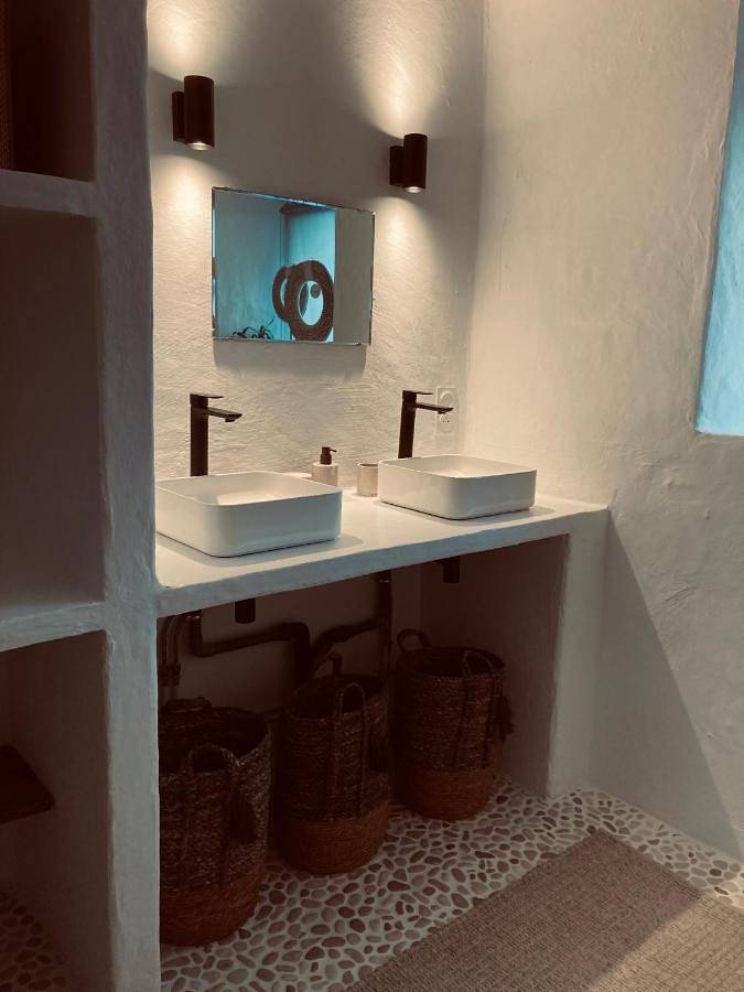 Standard Double or Twin Room with Garden View in Sénezergues, Région d'Aurillac