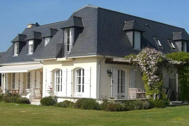 Chalet para 8 personas, con jacuzzi además de terraza y jardín - 1