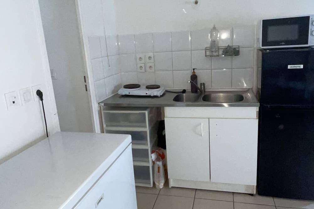 Entire apartment, Apartment T2 a fort d'Aubervilliers in Aubervilliers, Seine-Saint-Denis