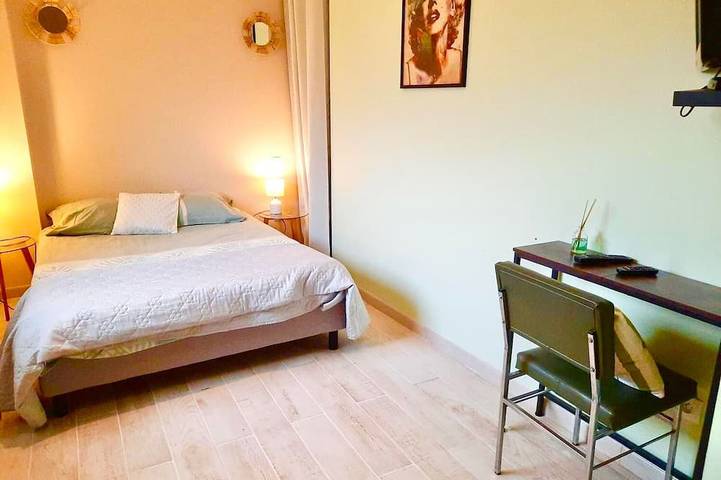 Gîte pour 4 personnes, avec jardin à Brain-sur-Allonnes - 3