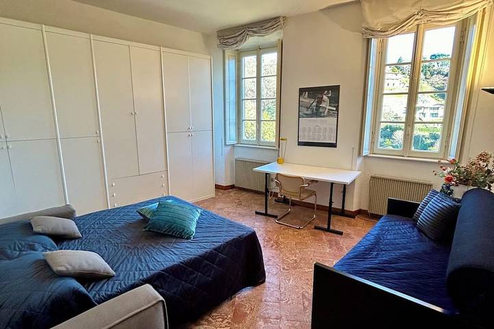 Ganze Wohnung, Elegant Apartment inside Villa Fontana in Tremezzo, Gemeinde Tremezzina