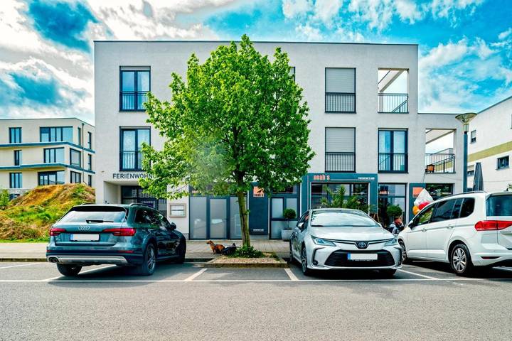 Ferienwohnung für 3 Personen, mit Balkon und Terrasse sowie Ausblick am Zwenkauer See