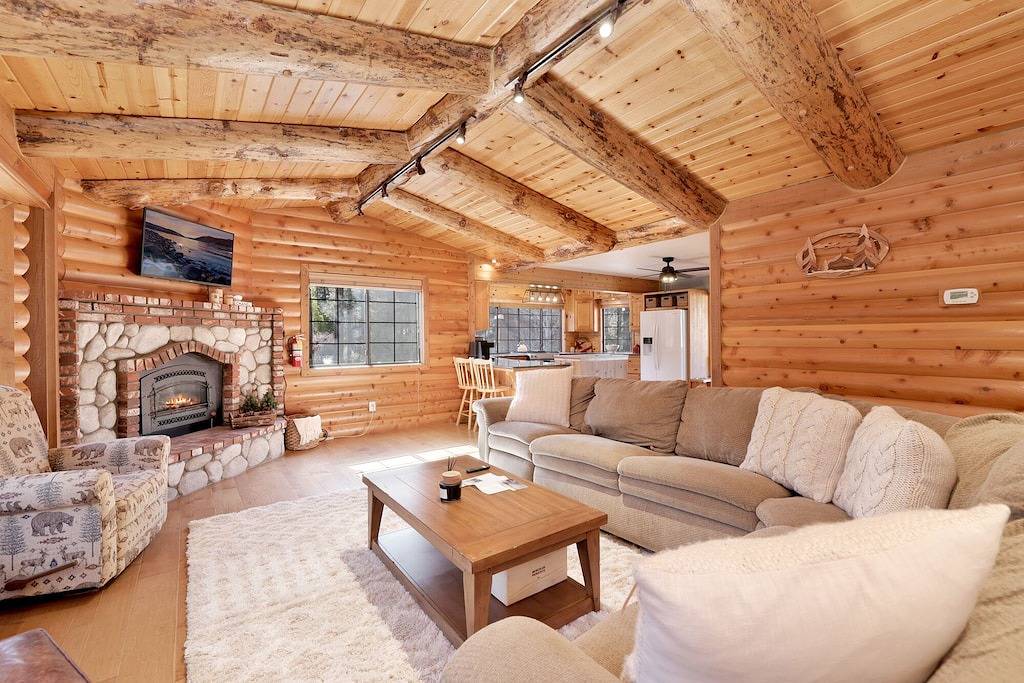 The Alps Log Cabin Retreat at Big Bear Lake in Snow Summit, Big Bear Lake