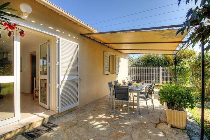 Location de vacances pour 5 personnes, avec Jardin dans Casamozza