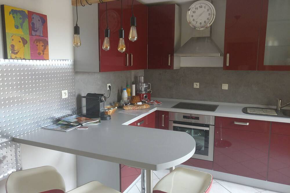 Entire apartment, Large 3 room apartment of 85m2 in Bischheim, Strasbourg region